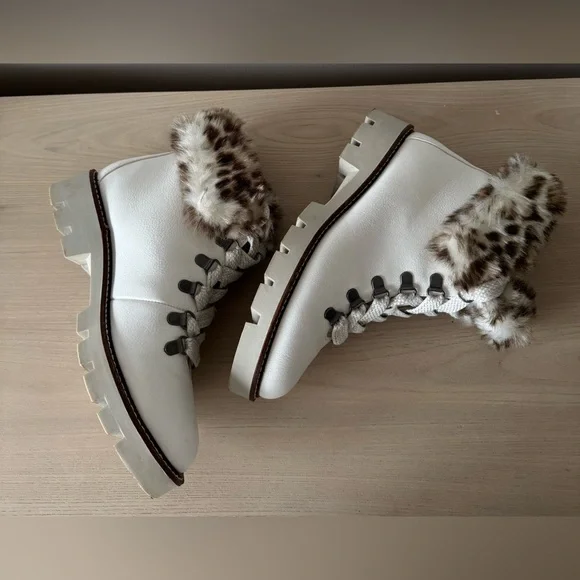White Mountain Glamorous White Fur-Lined Ankle Boots. / Size 9 - Picture 4 of 13